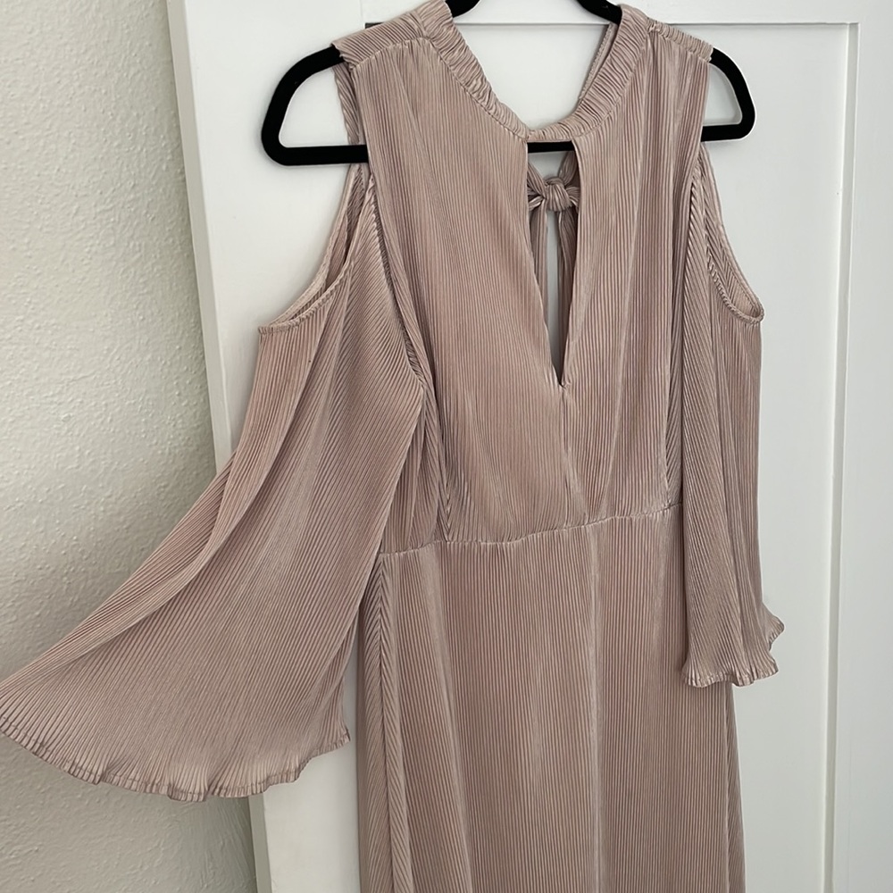 Keyhole Vintage Champagne Maxi Dress